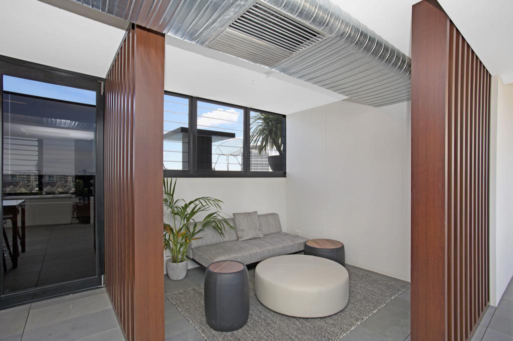 ☆ Heart Of St Kilda ☆ Infinity Pool+Parking+Wifi Lejlighed Melbourne Eksteriør billede