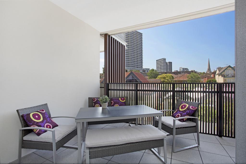 ☆ Heart Of St Kilda ☆ Infinity Pool+Parking+Wifi Lejlighed Melbourne Eksteriør billede