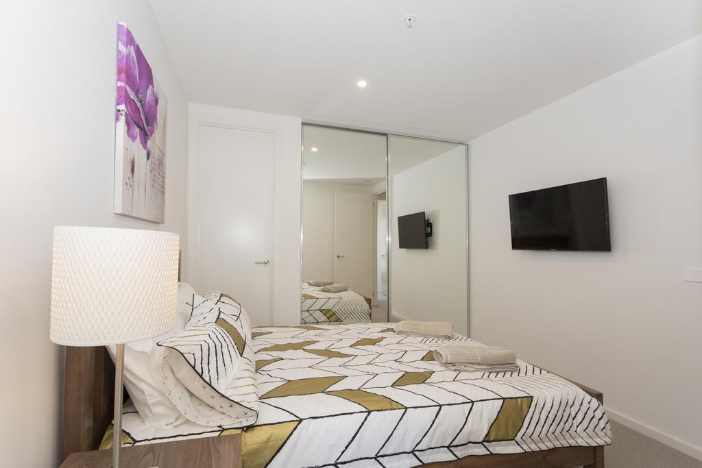☆ Heart Of St Kilda ☆ Infinity Pool+Parking+Wifi Lejlighed Melbourne Eksteriør billede