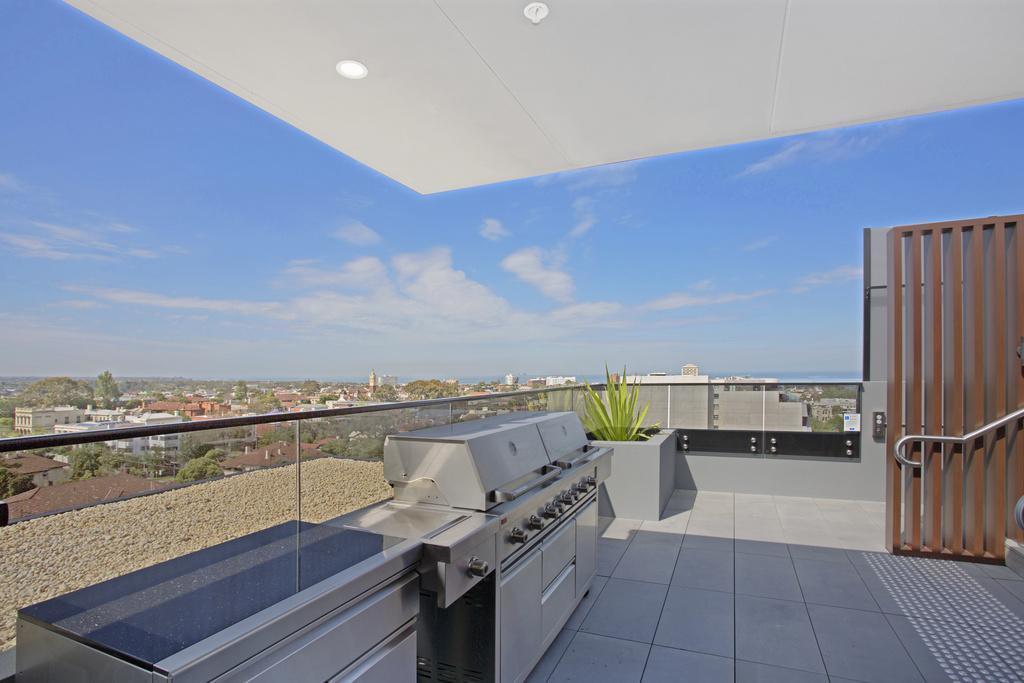 ☆ Heart Of St Kilda ☆ Infinity Pool+Parking+Wifi Lejlighed Melbourne Eksteriør billede